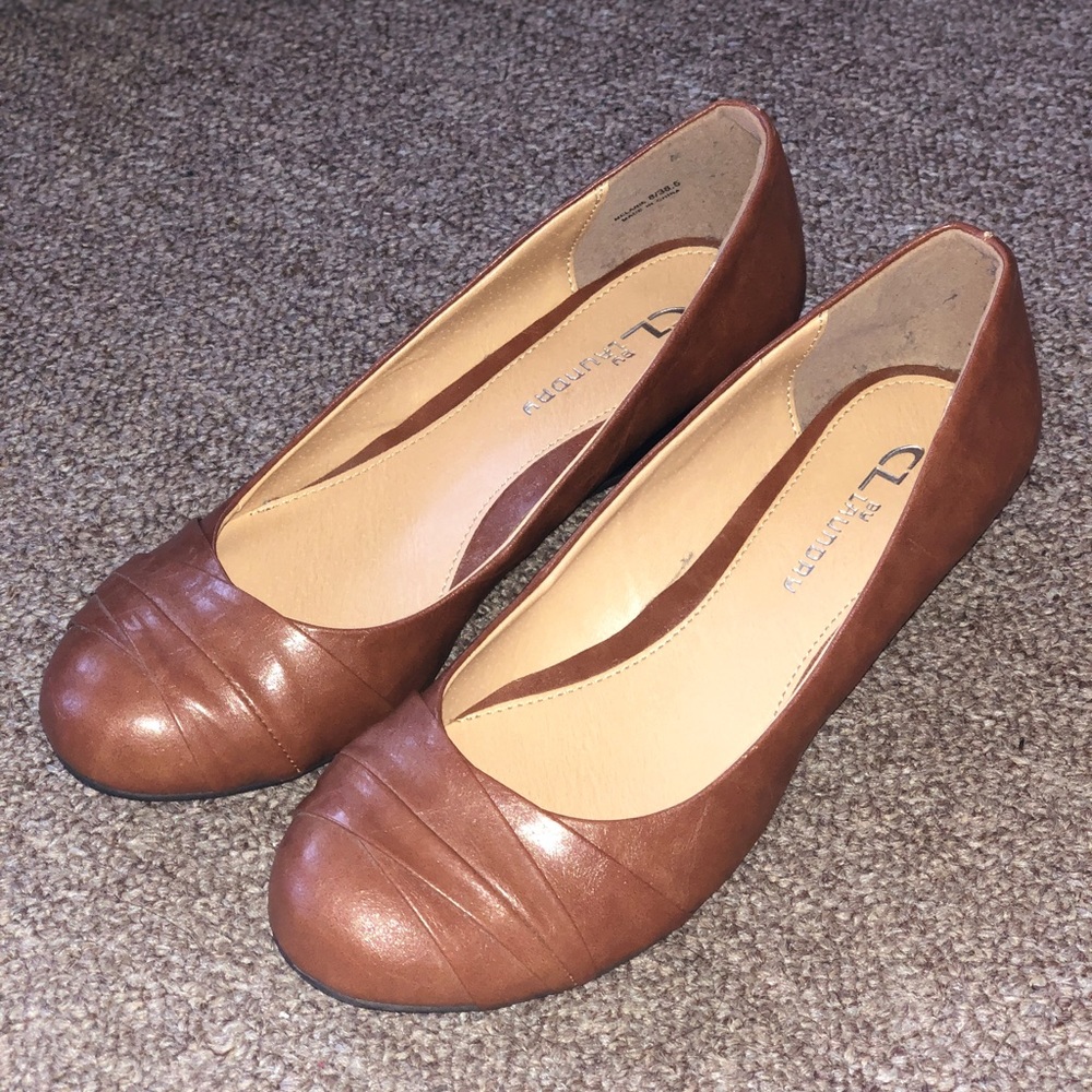 light brown heels